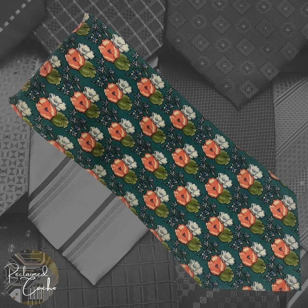 Hibiscus Flowers Tie